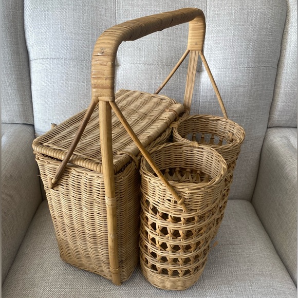 Rare vintage wicker picnic basket